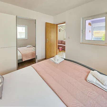 Nancy By Interhome Holiday home Vinisce