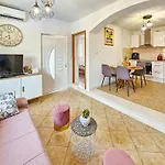 Nancy By Interhome Vinišće